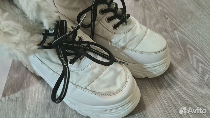 Дутики женские зима