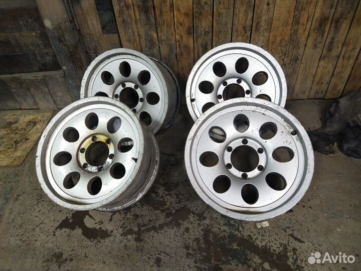 Литые диски r17 6 139.7