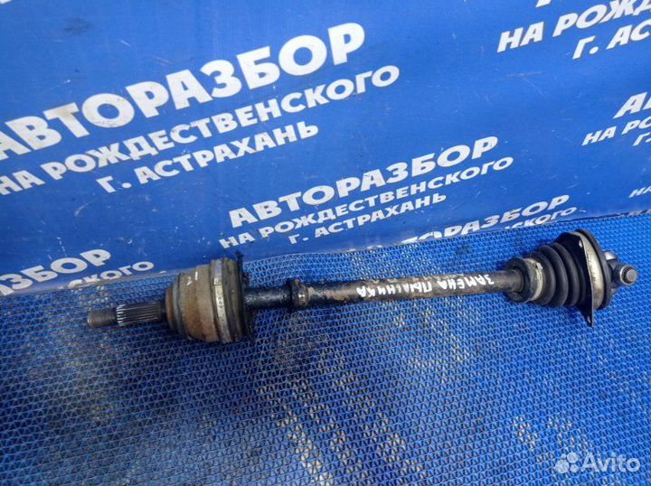 Левый привод Renault Logan 1 седан 2009