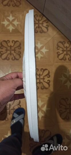 Розетка потолочная