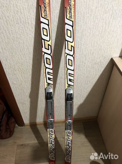 Беговые лыжи