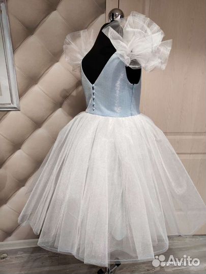 Платье для девочки новое