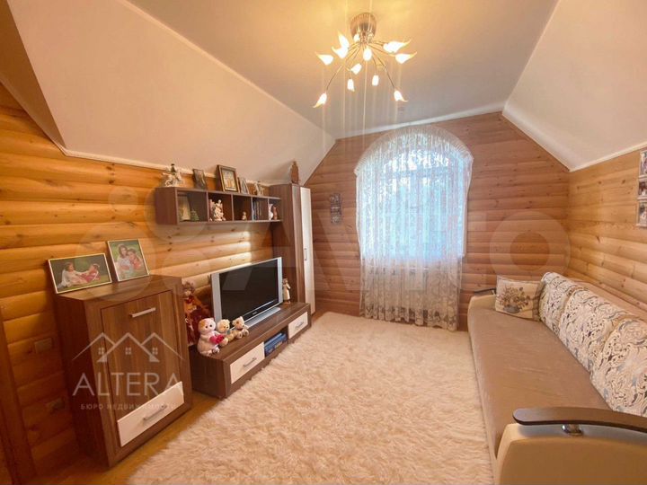 Коттедж 216,2 м² на участке 15,4 сот.