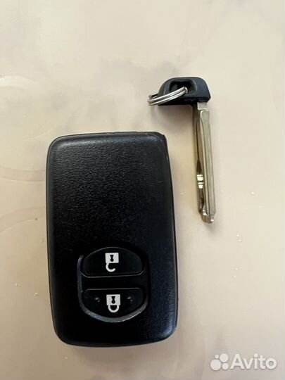 Smart ключ toyota prius 30