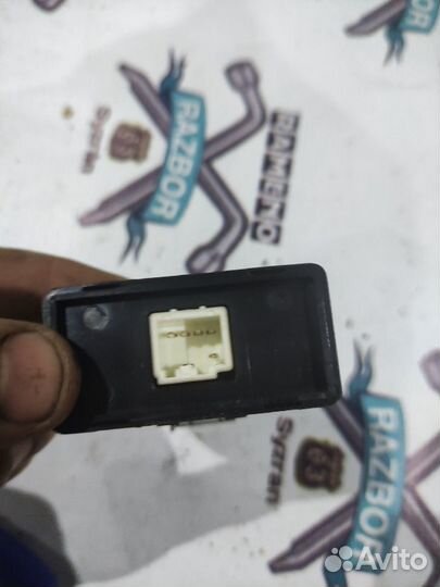 Реле автоскладывания зеркал Ssangyong Rexton