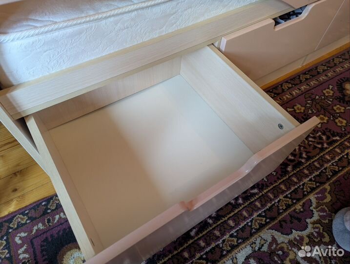 Кровать детская