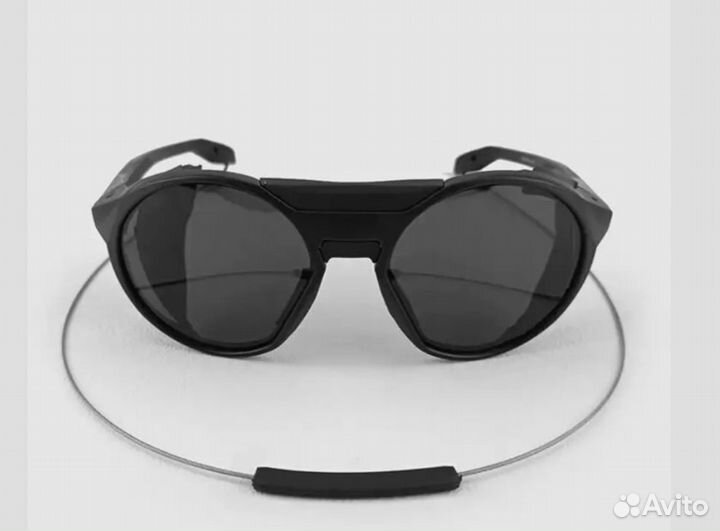 Очки солнцезащитные спортивные