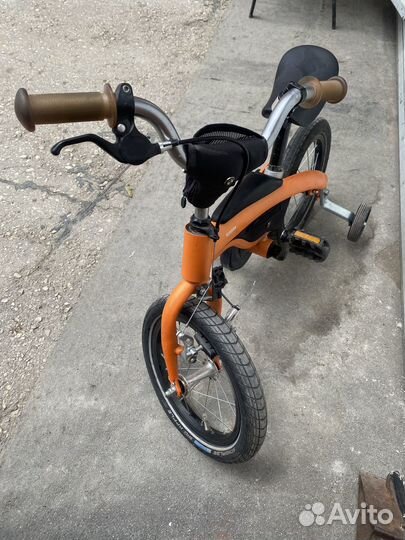 Детский велосипед bmw