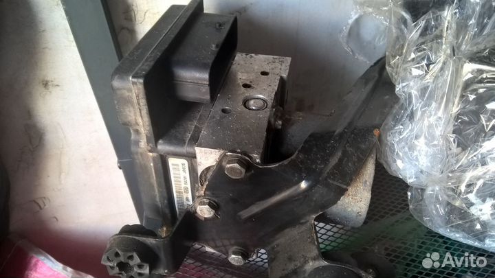 Блок ABS BMW X5 e53 3451 6773012-01