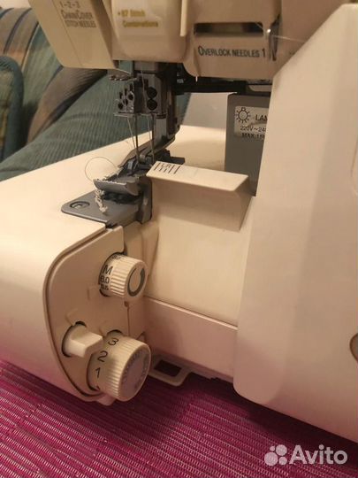 Коверлок BabyLock Evolution BLE8W