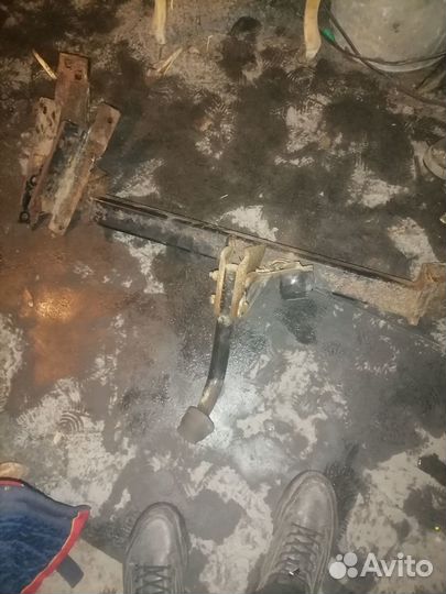 Фаркоп на ssangyong istana