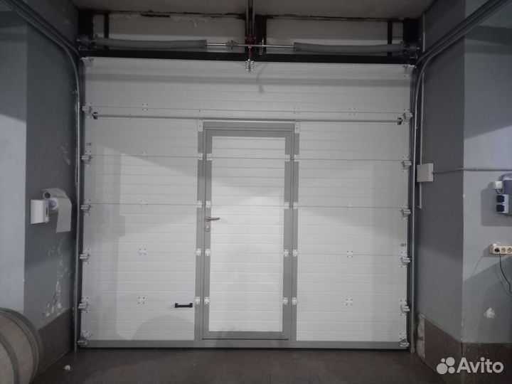Гаражные секционные ворота бесплатный замер