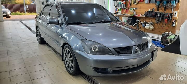 Mitsubishi Lancer 1.6 МТ, 2005, 330 000 км