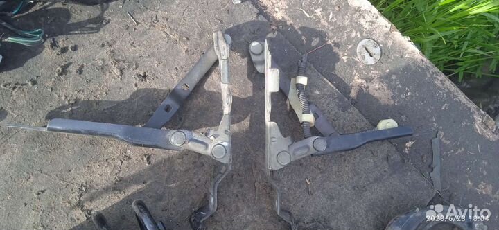 Петли капота субару легаси bp5