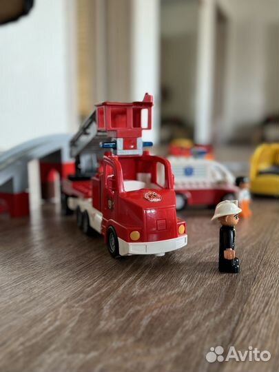 Lego duplo поезд+ 3 набора лего
