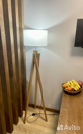 Торшер напольный с абажуром