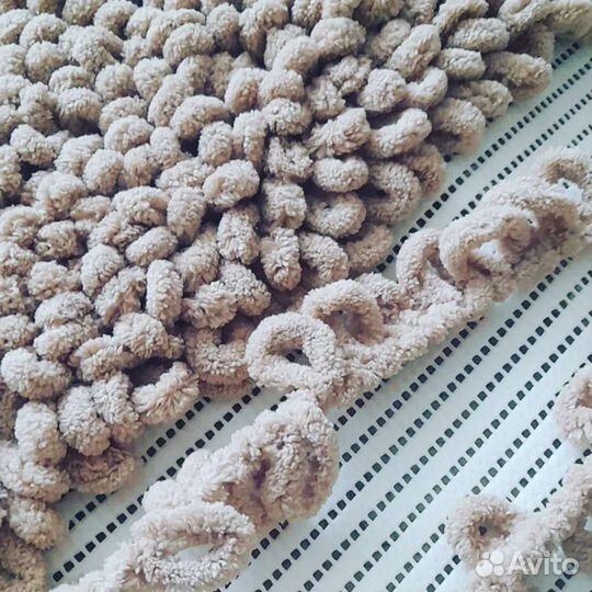 Вяжу на заказ,коврики,шапки,пледы,балаклавы