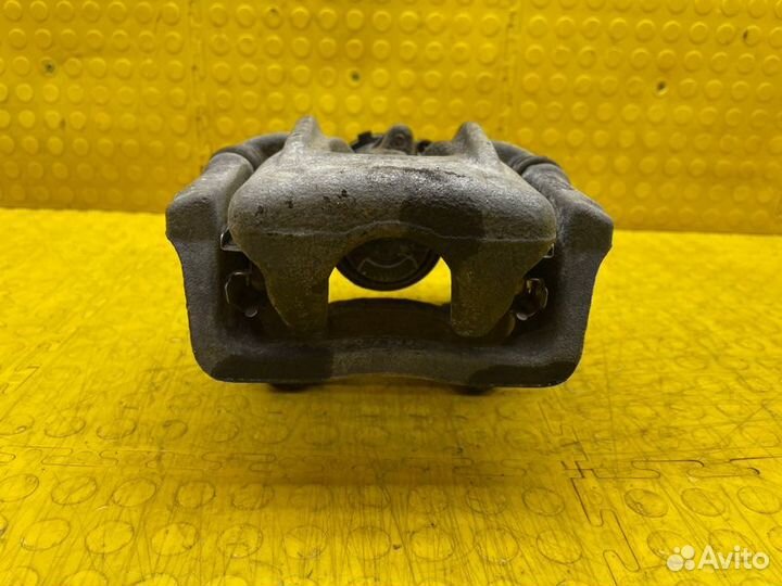 Б/У суппорт тормозной В хорошем состоянии