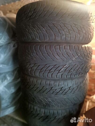 Nokian Tyres Hakkapeliitta R 225/50 R17