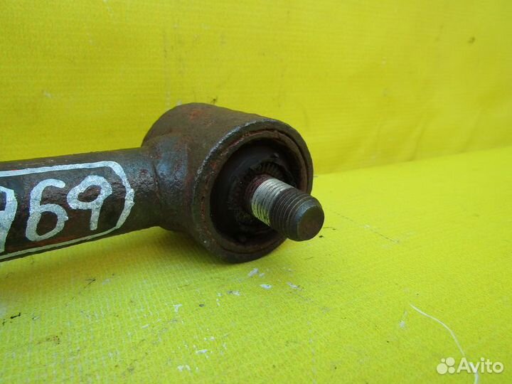 Рычаг задний правый Lexus IS 13-18г 23969