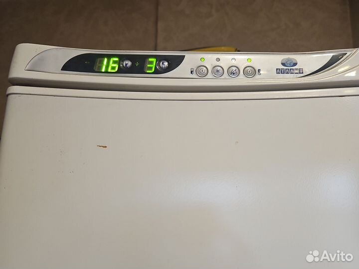 Холодильник атлант бу москва