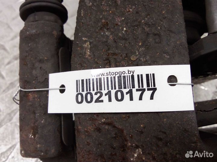 Суппорт задний правый Audi Allroad C7