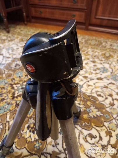 Штатив manfrotto