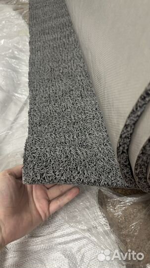 Мох тяжелый с твердой основой серый