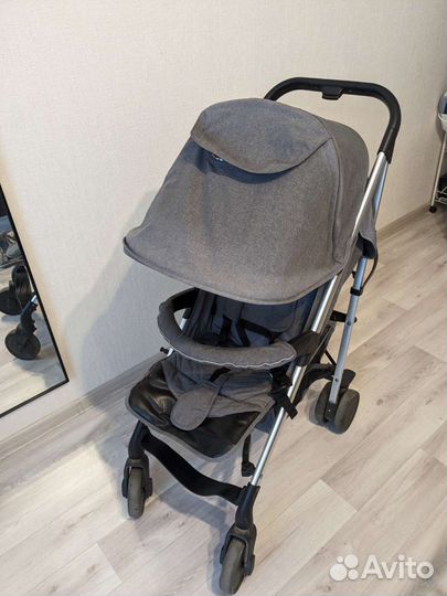 Прогулочная коляска трость