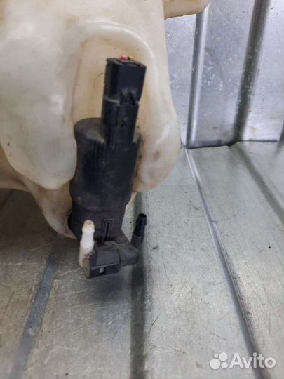 Бачок омывателя Citroen C4 Picasso 1 минивен 1.6