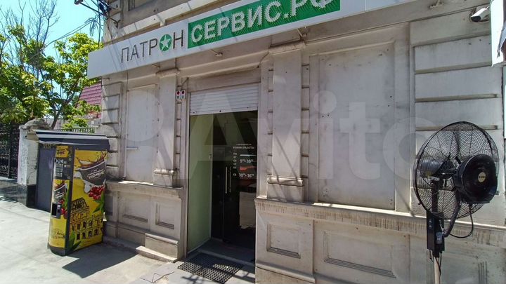 Магазин в центре с арендатором