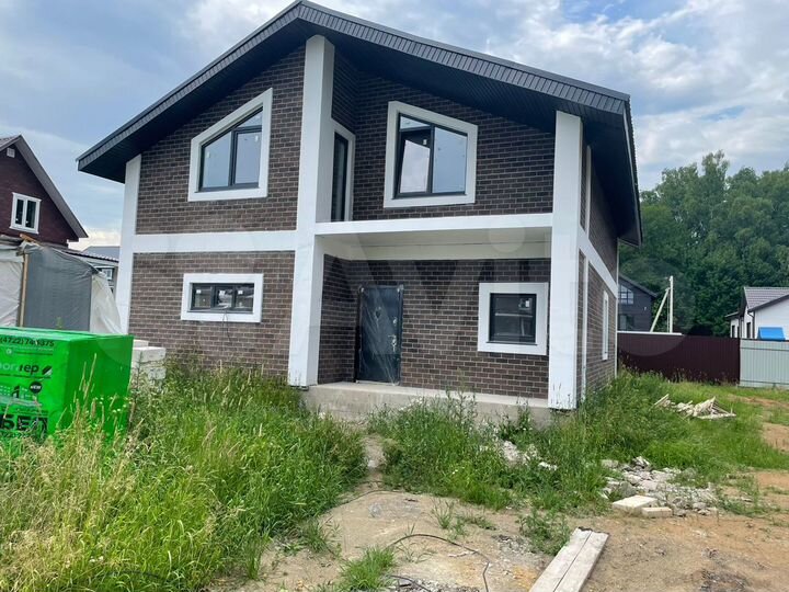 Дом 240 м² на участке 5 сот.