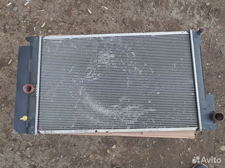 Радиатор охлаждения оригинал toyota corolla 150