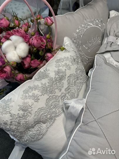 Бортики в детскую кроватку