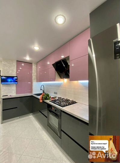 Кухонный гарнитур угловой