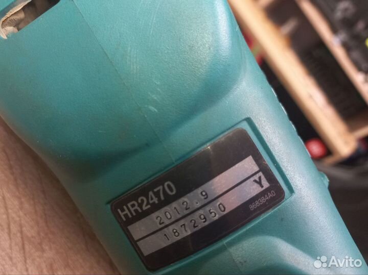 Перфоратор Makita HR2470