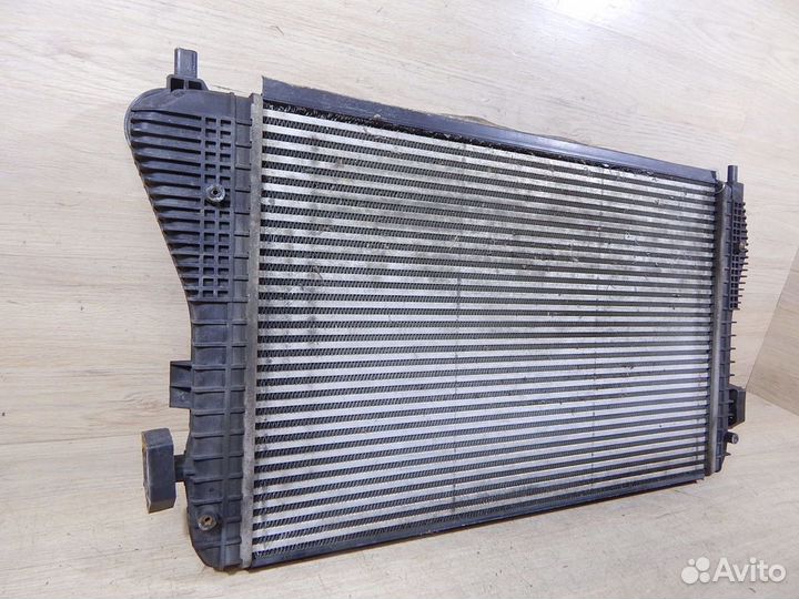 Интеркулер Skoda Octavia A5