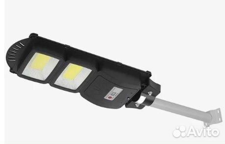 Уличный светильник яркий на солнечной батарее