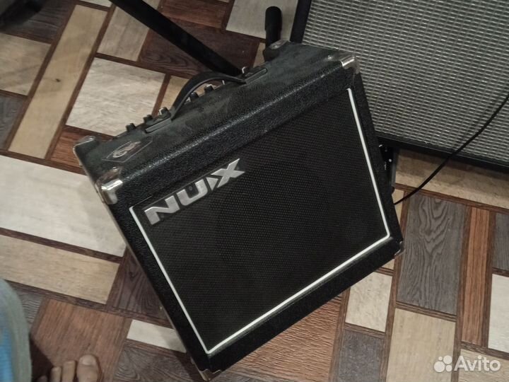 Гитарный комбоусилитель NUX mighty15se