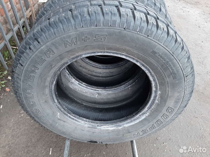 Cooper Discoverer S/T 225/75 R16