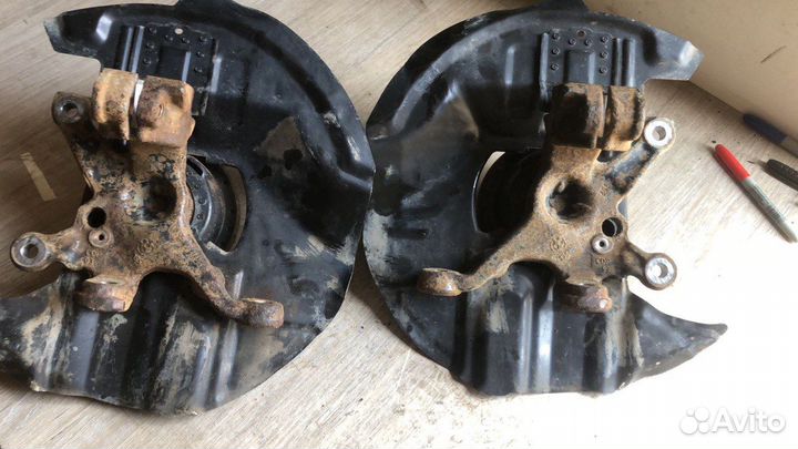 Передние кулаки бмв е46 3.30 Д