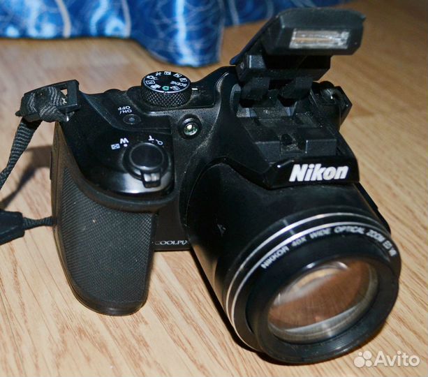Цифровой фотоаппарат Nikon B500