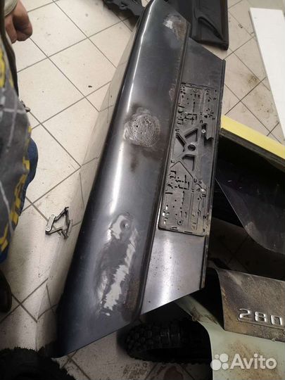 Крышка багажника хлопушка w124