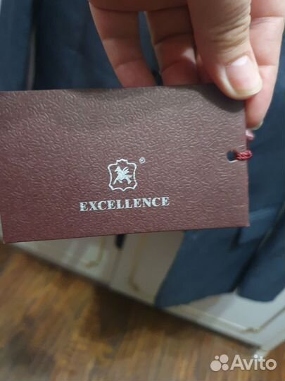 Школьный костюм тройка новый