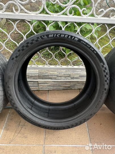 Michelin Pilot Sport Cup 2 255/35 R19 и 285/35 R20