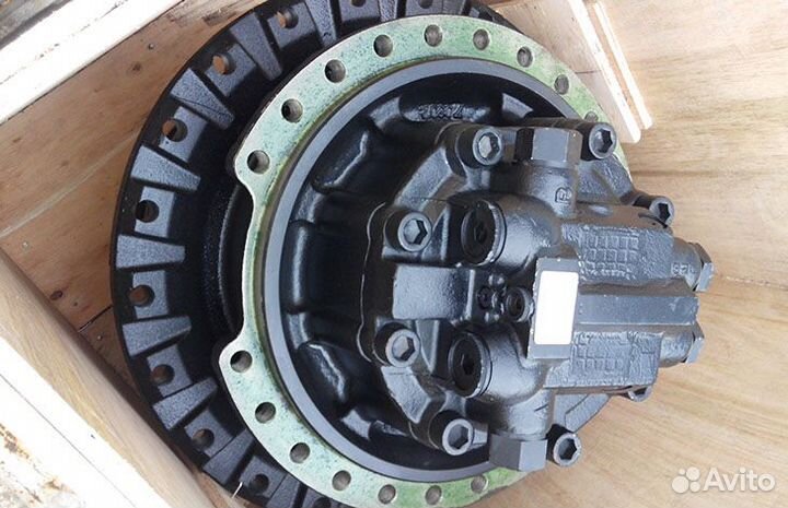 Редуктор хода с мотором Hitachi ZX330-247