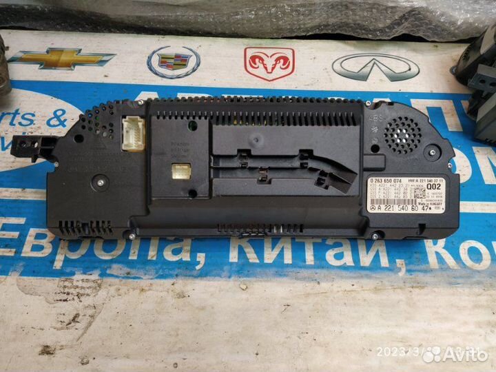 Панель приборов Mercedes-Benz S-Class W221 2006