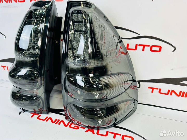 Стоп - сигналы Toyota Land Cruiser Prado 120 X8989