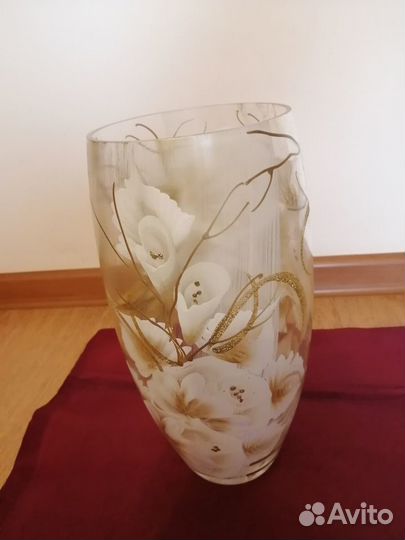 Красивые вазы фирмы Виком и Феникс