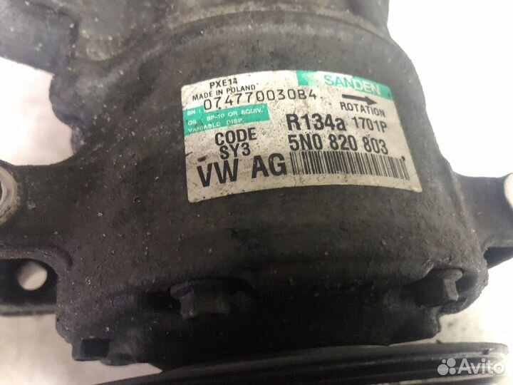Компрессор кондиционера Volkswagen Passat B6
